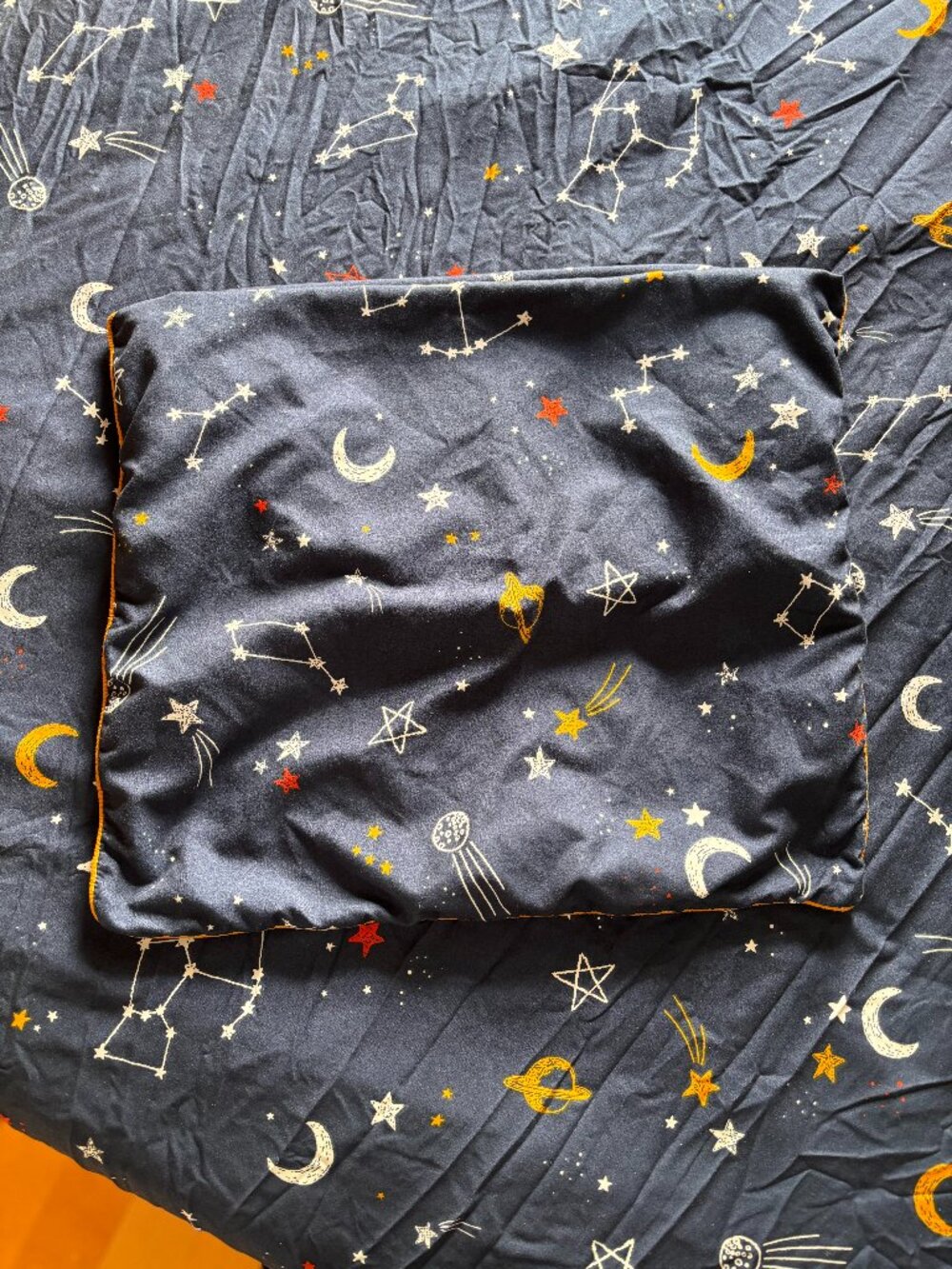 Simons Galaxy themed duvet cover and pillowcase